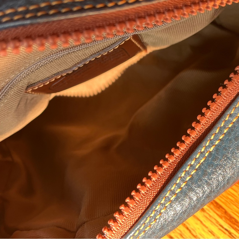 Vintage Coach Alexandria Zip from Sheridan Collection - All Weather Leather - Picture 13 of 16
